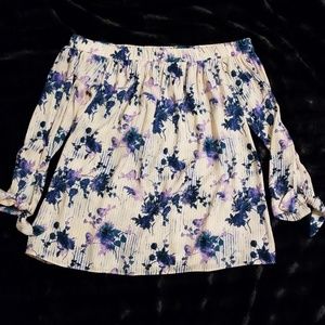 NWOT Off the Shoulder Top